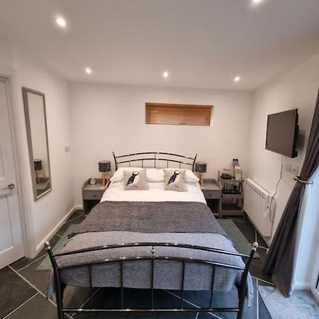 The Den - A Modern, Quirky, Self Contained Unit Apartamento Braunton Exterior foto