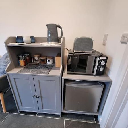 The Den - A Modern, Quirky, Self Contained Unit Apartamento Braunton Exterior foto